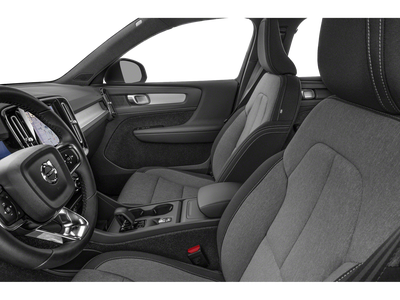 2026 Volvo XC40 B5 AWD Plus