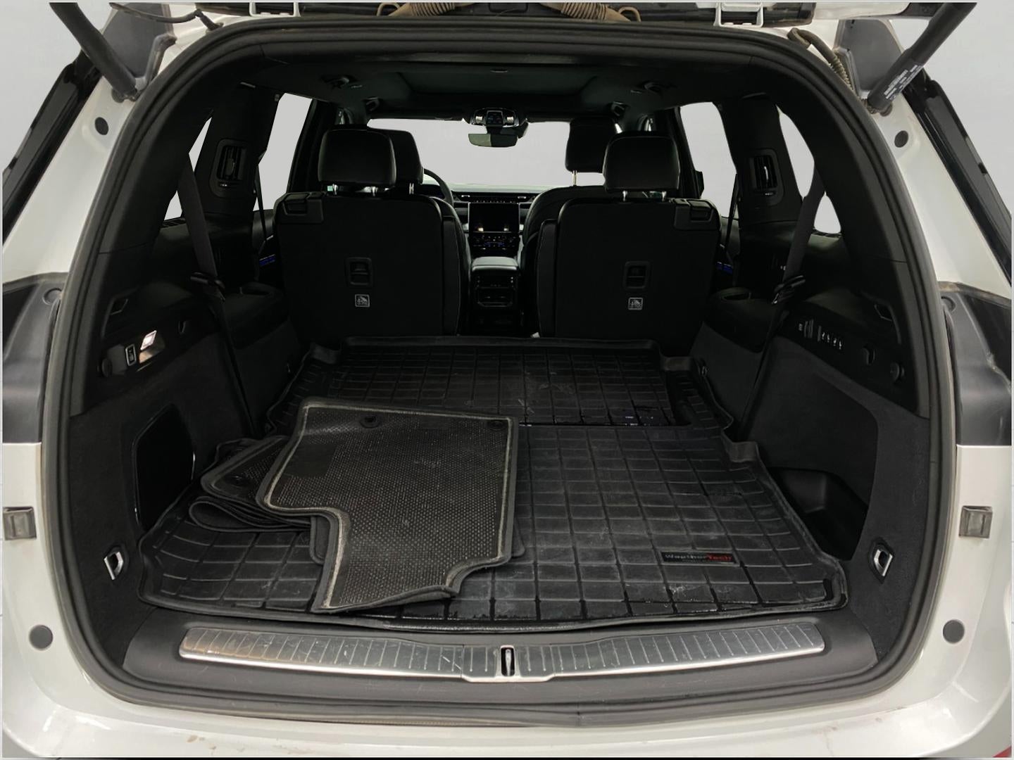 2023 Jeep Grand Cherokee L Overland 4x4