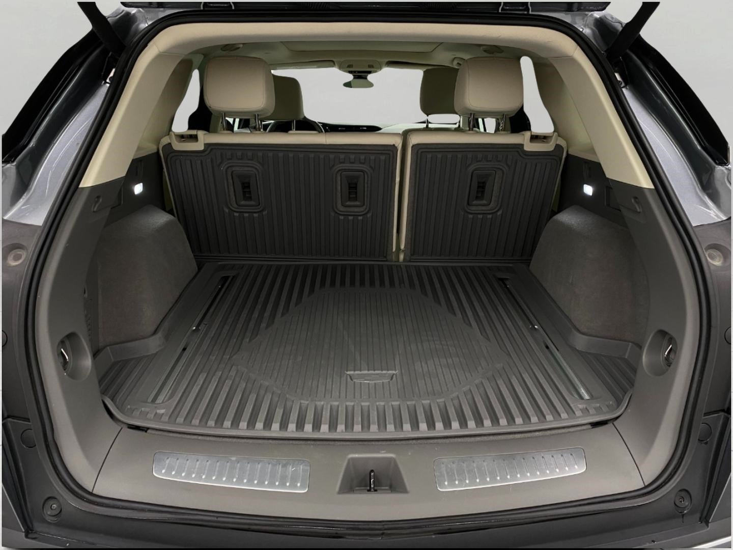 2021 Cadillac XT5 AWD 4dr Premium Luxury