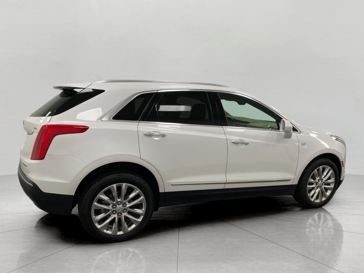 2017 Cadillac XT5 AWD 4dr Platinum