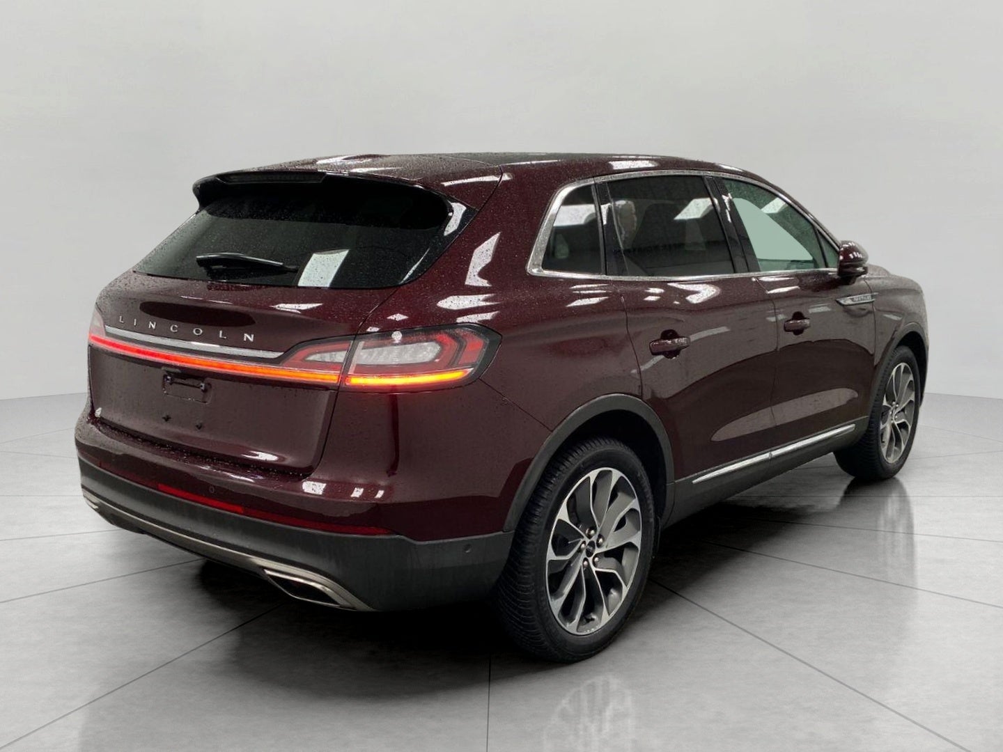 2022 Lincoln Nautilus Reserve FWD