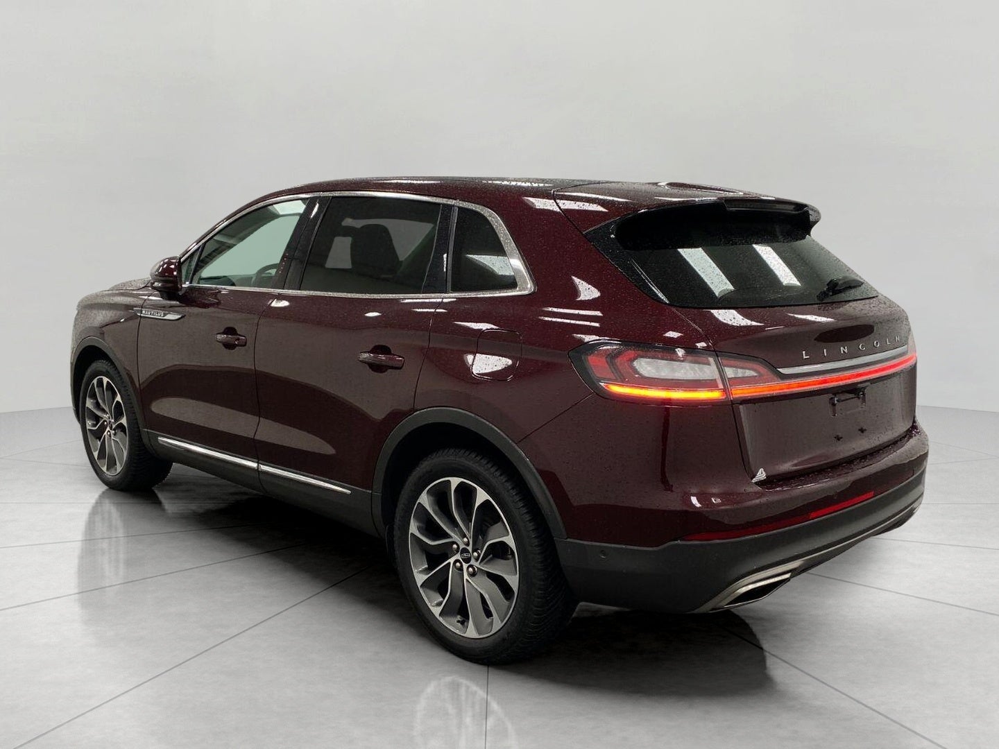 2022 Lincoln Nautilus Reserve FWD