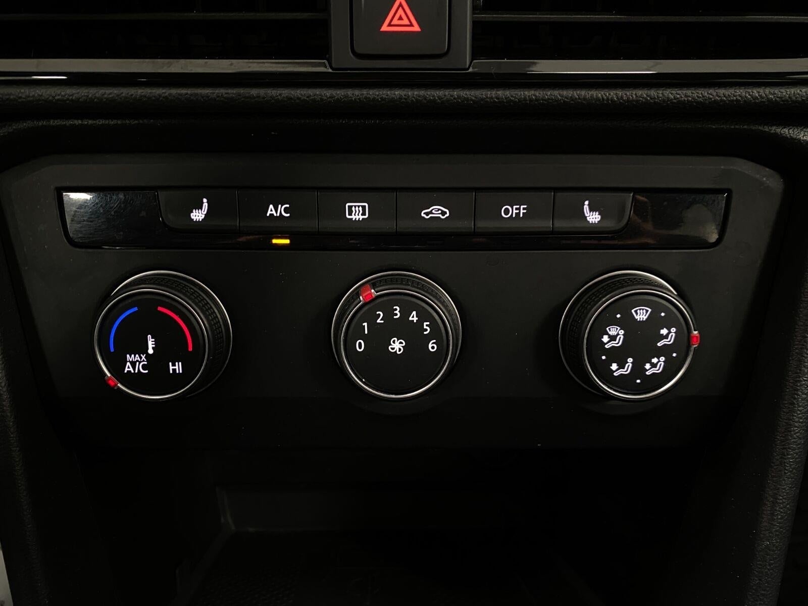 2022 Volkswagen Taos SE 4MOTION