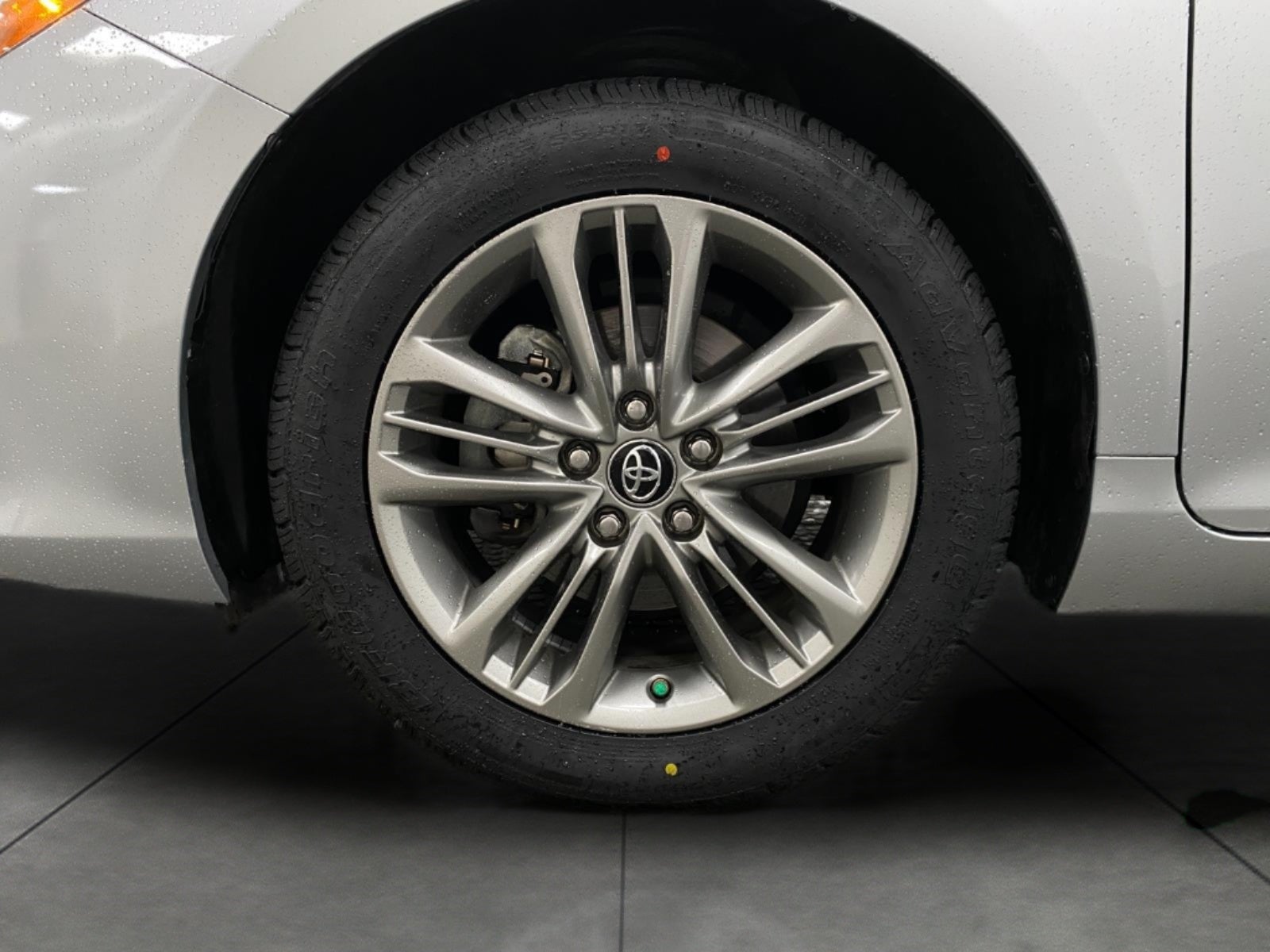 2017 Toyota Camry SE Auto