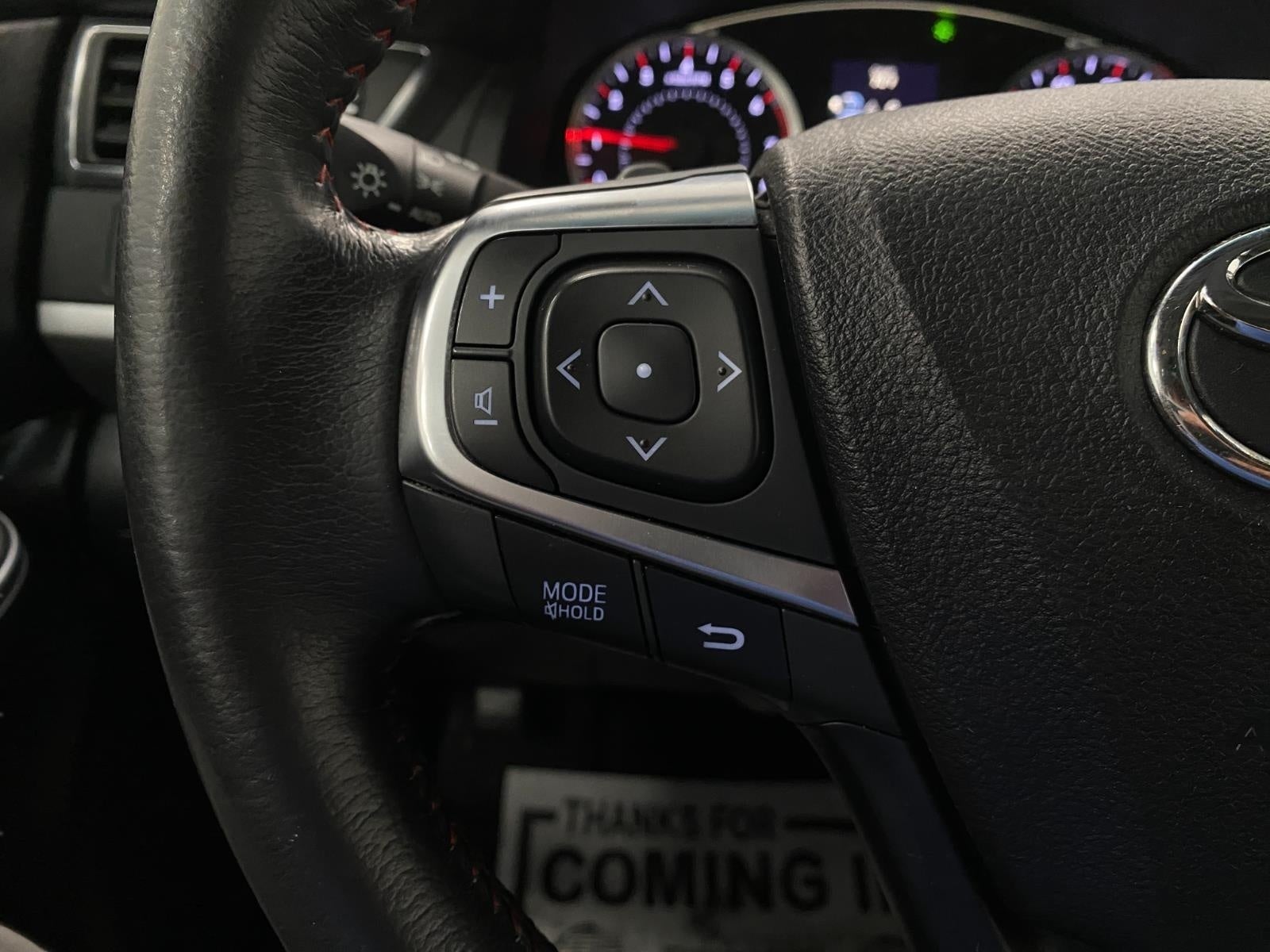 2017 Toyota Camry SE Auto