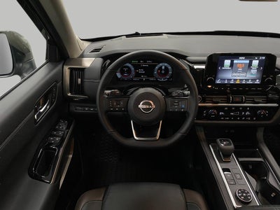 2024 Nissan Pathfinder Platinum 4WD