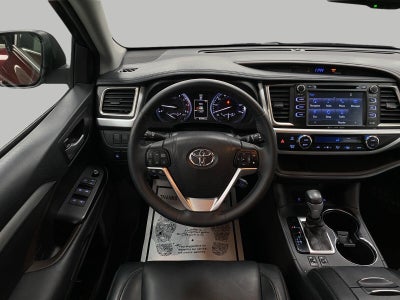 2016 Toyota Highlander AWD 4dr V6 XLE