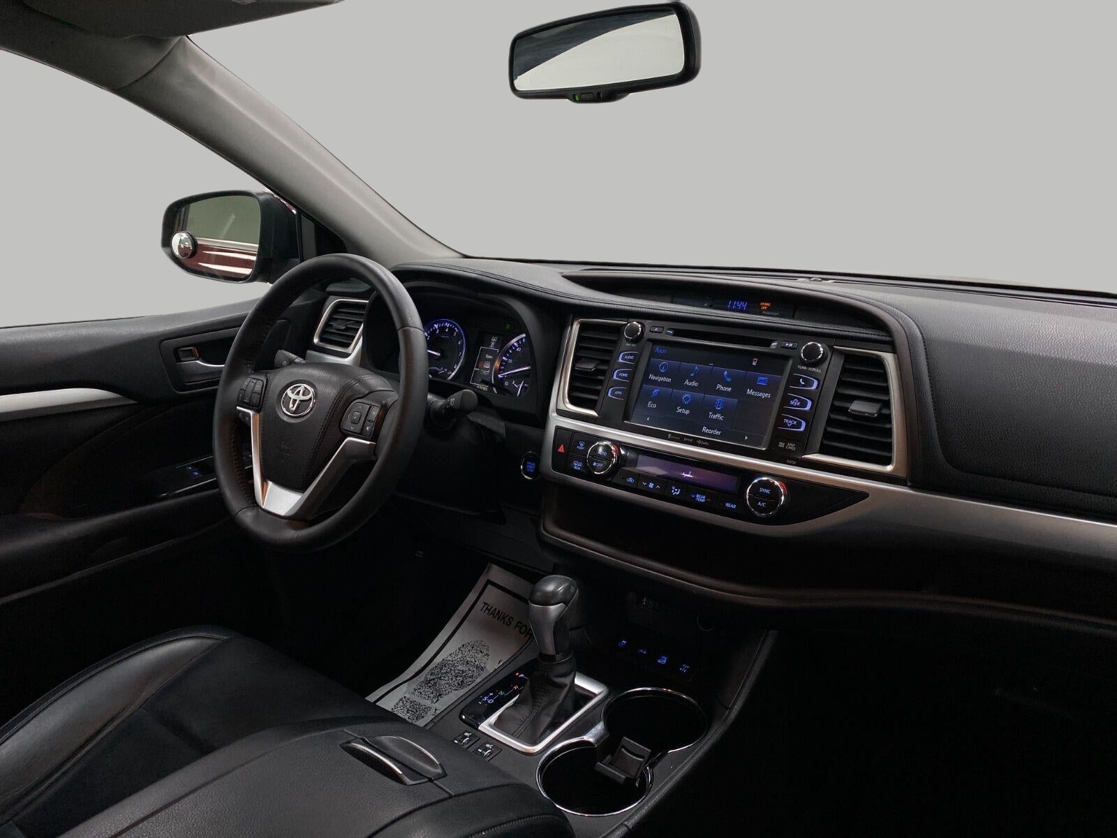 2016 Toyota Highlander AWD 4dr V6 XLE
