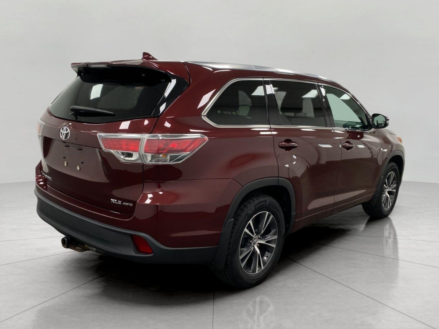 2016 Toyota Highlander AWD 4dr V6 XLE