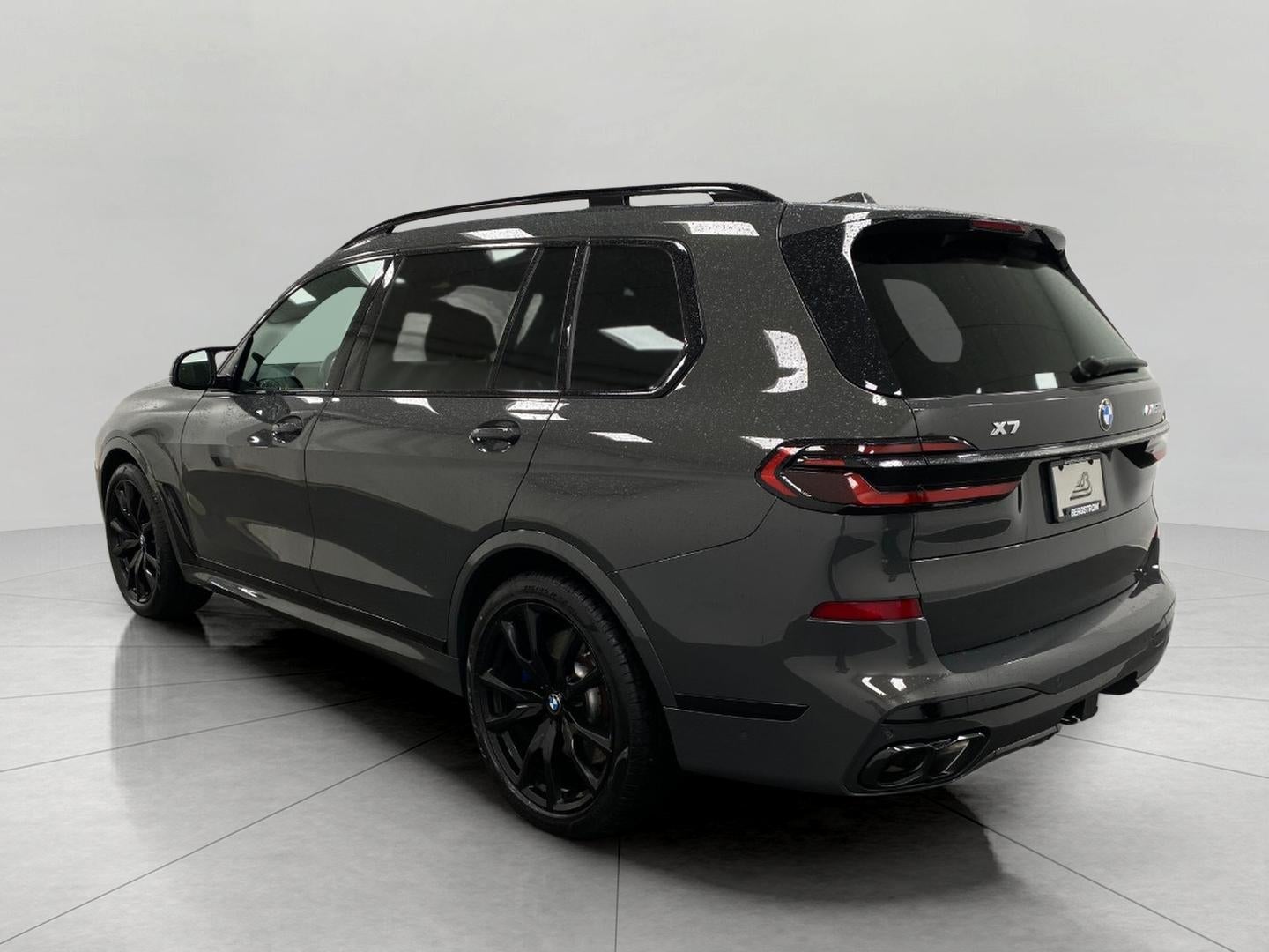 2025 BMW X7 M60i Sports Activity Vehicle