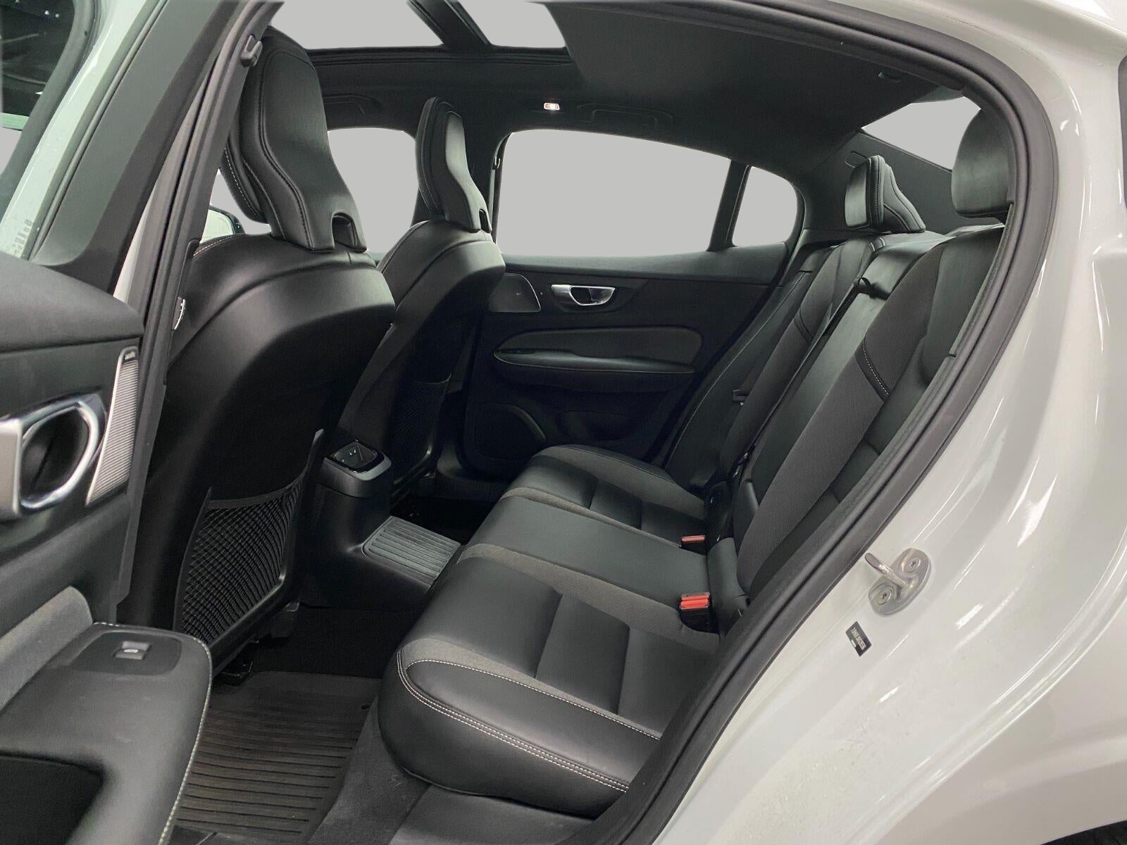 2024 Volvo S60 Recharge Plug-In Hybrid T8 eAWD PHEV Ultimate Black Edition