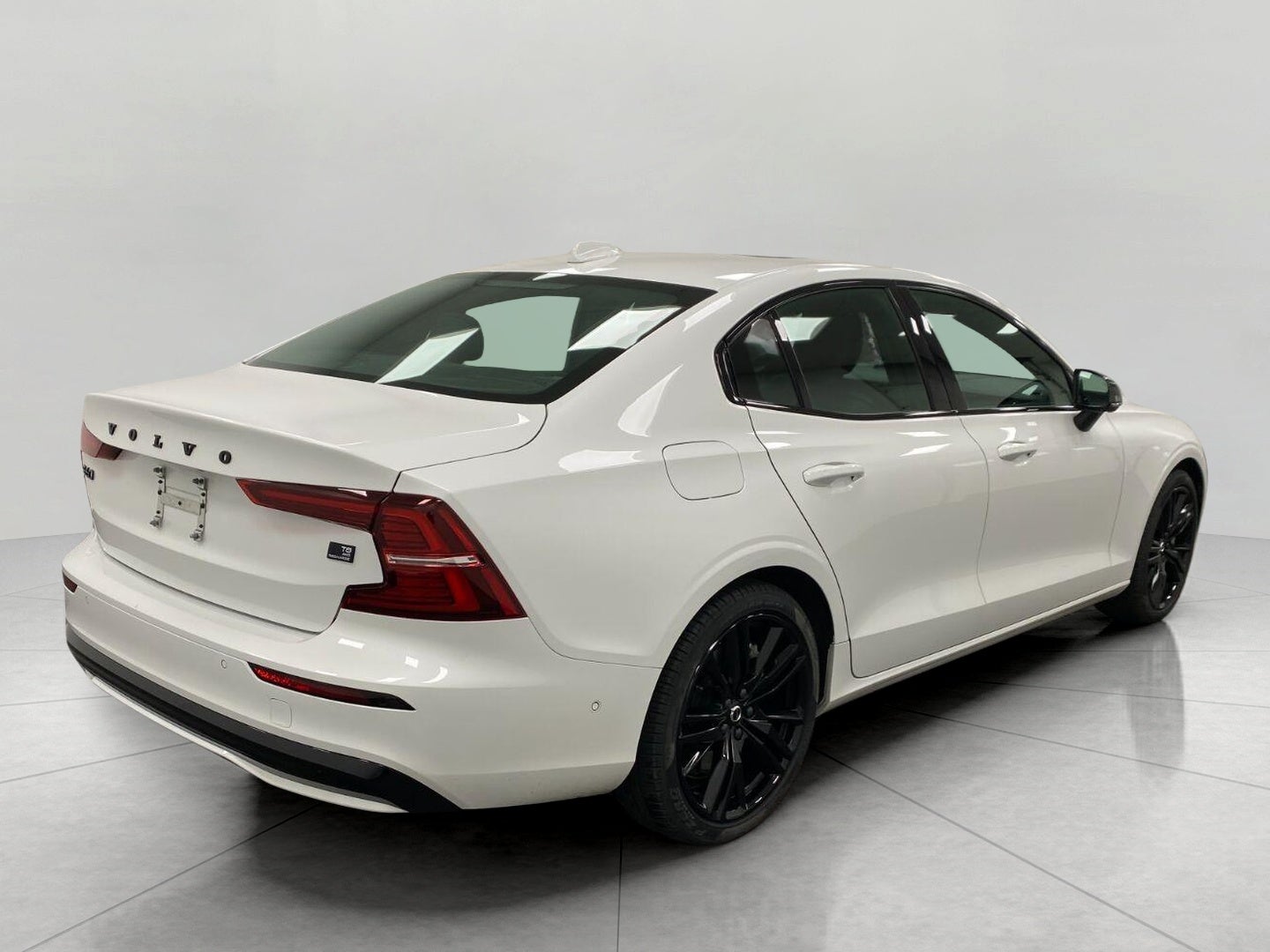 2024 Volvo S60 Recharge Plug-In Hybrid T8 eAWD PHEV Ultimate Black Edition