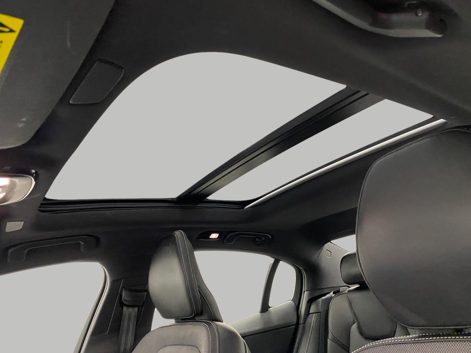 2024 Volvo S60 Recharge Plug-In Hybrid T8 eAWD PHEV Ultimate Black Edition
