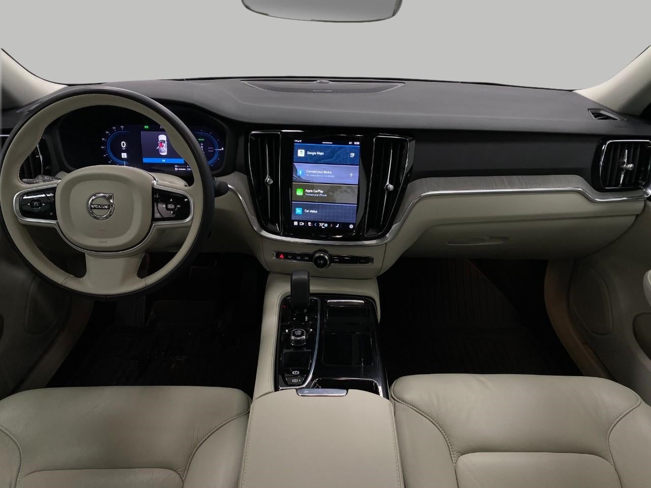 2023 Volvo S60 Recharge Plug-In Hybrid T8 eAWD PHEV Plus Dark Theme