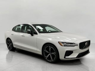 2023 Volvo S60 Recharge Plug-In Hybrid T8 eAWD PHEV Plus Dark Theme