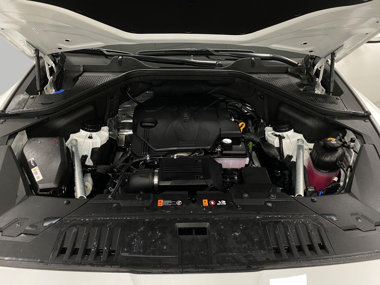 2025 Genesis GV80 2.5T Standard AWD