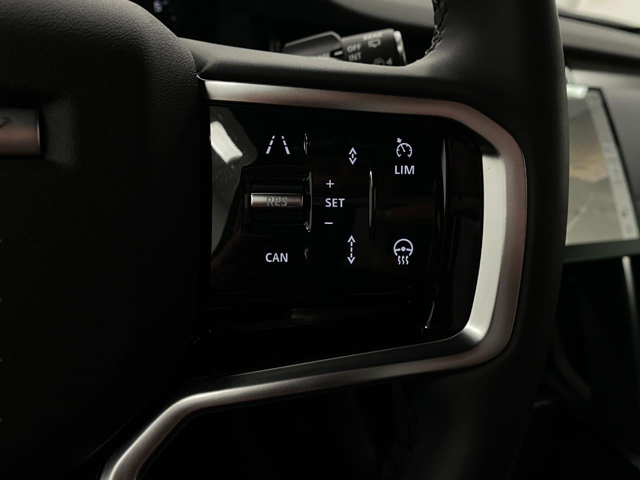 2025 Land Rover Discovery Sport Dynamic SE 4WD