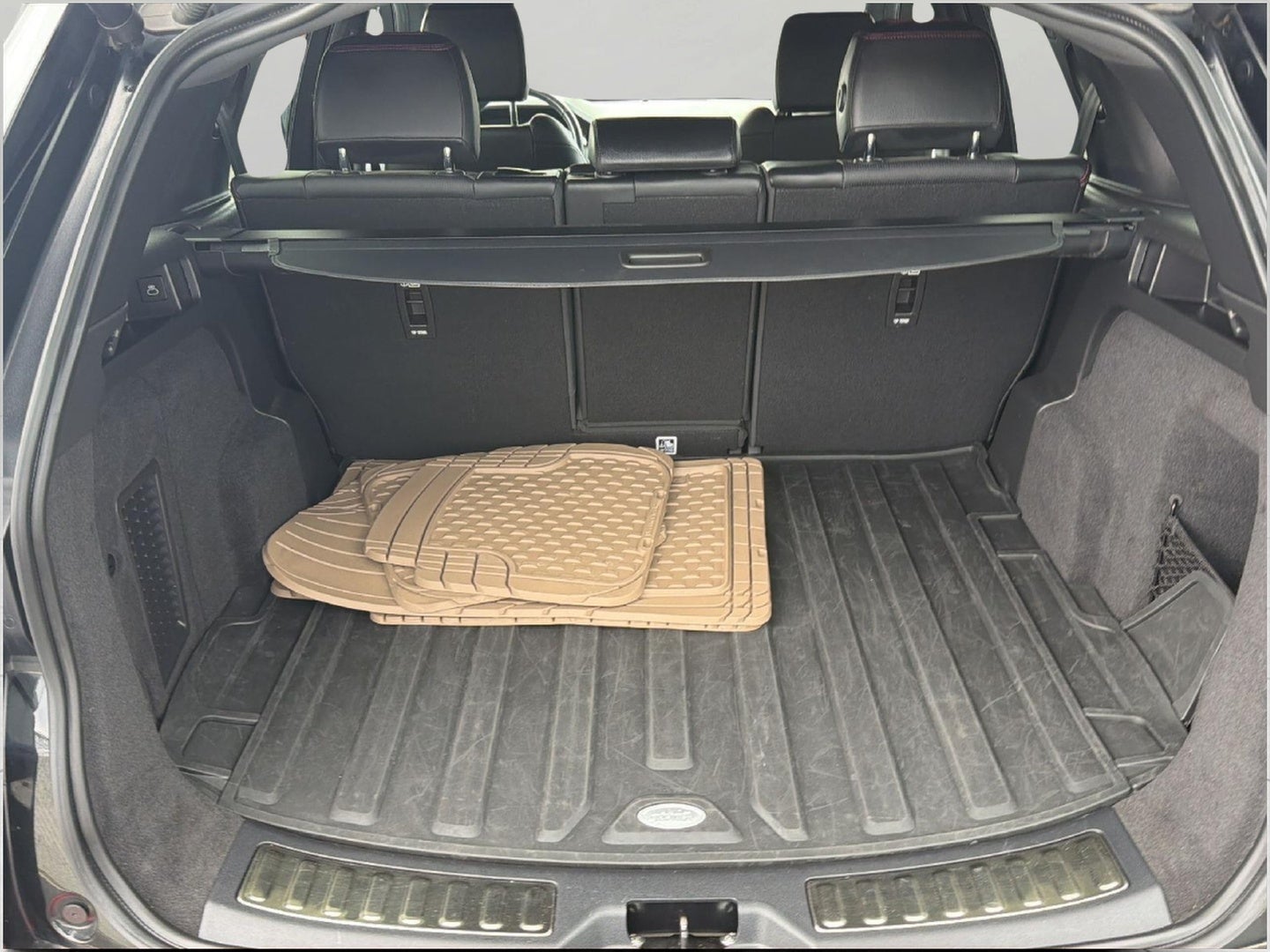 2023 Land Rover Discovery Sport S R-Dynamic 4WD