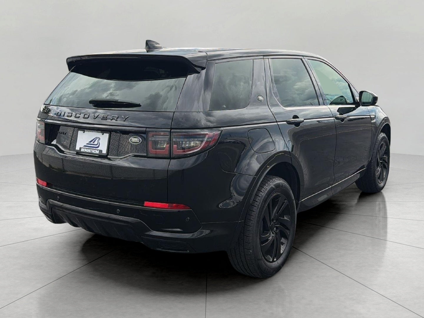 2023 Land Rover Discovery Sport S R-Dynamic 4WD