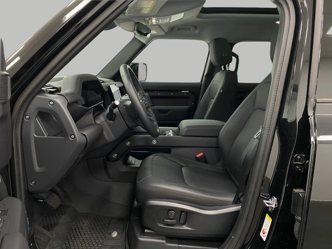 2025 Land Rover Defender 110 P300 S