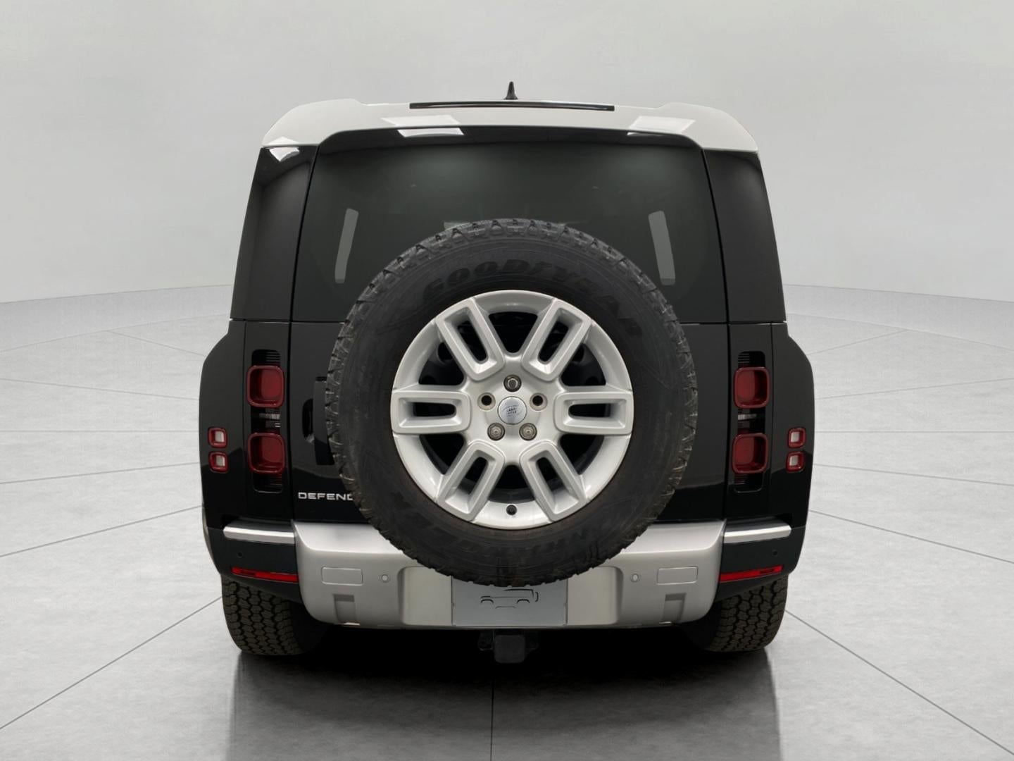 2025 Land Rover Defender 110 P300 S