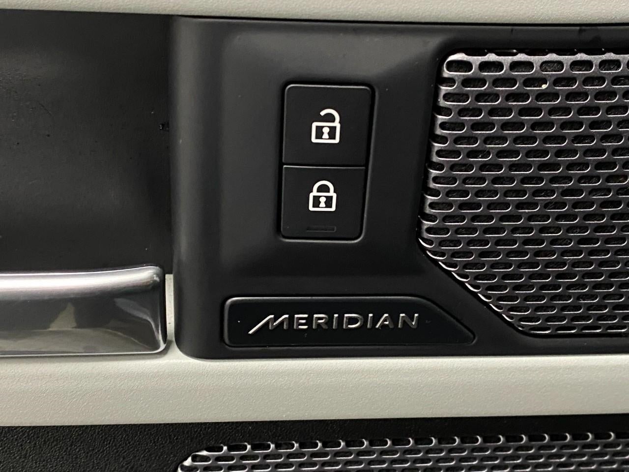 2021 Land Rover Defender 110 SE AWD