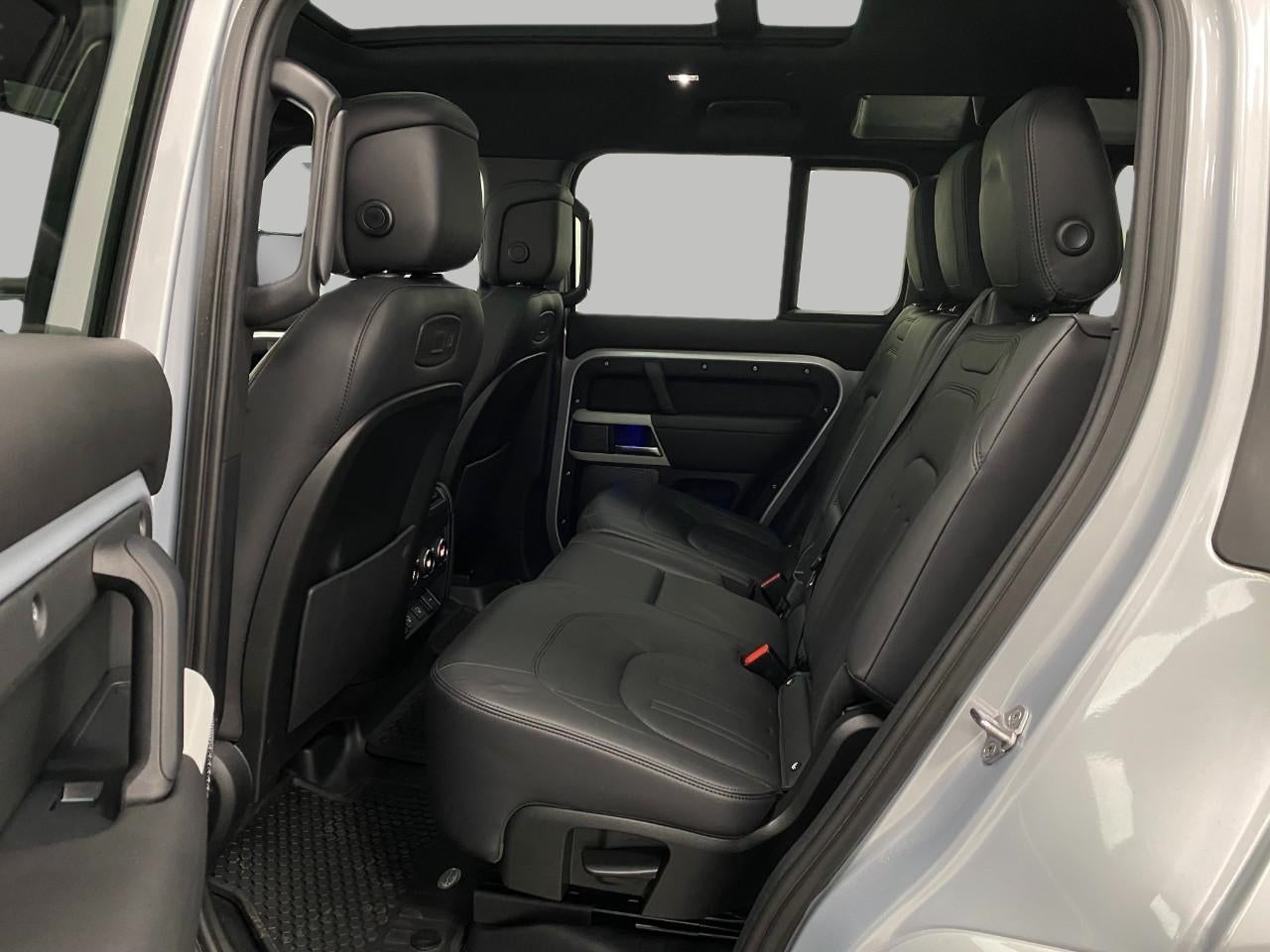 2022 Land Rover Defender 110 XS Edition AWD