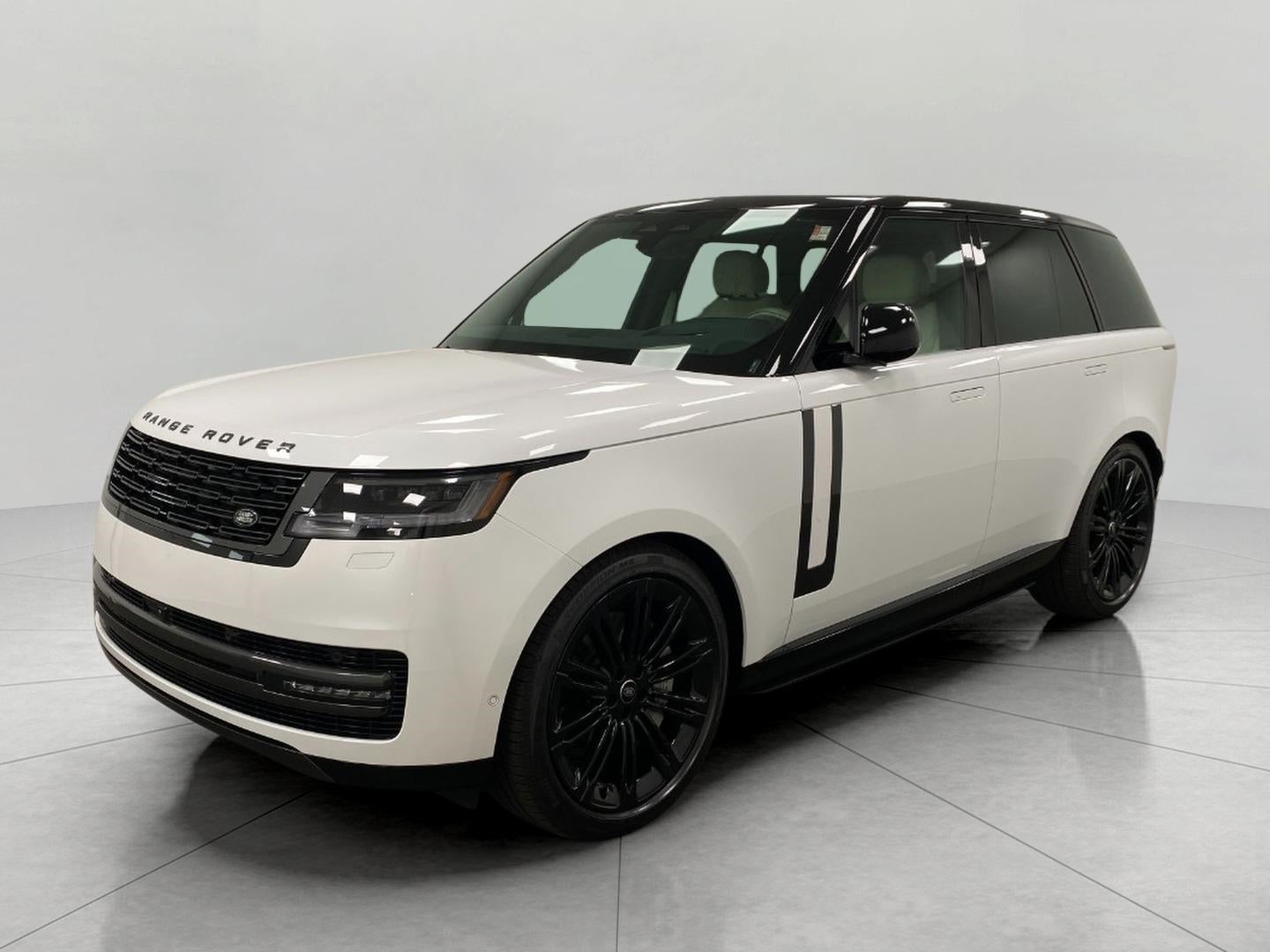 2025 Land Rover Range Rover P530 SE SWB
