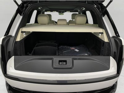 2025 Land Rover Range Rover P530 SE SWB