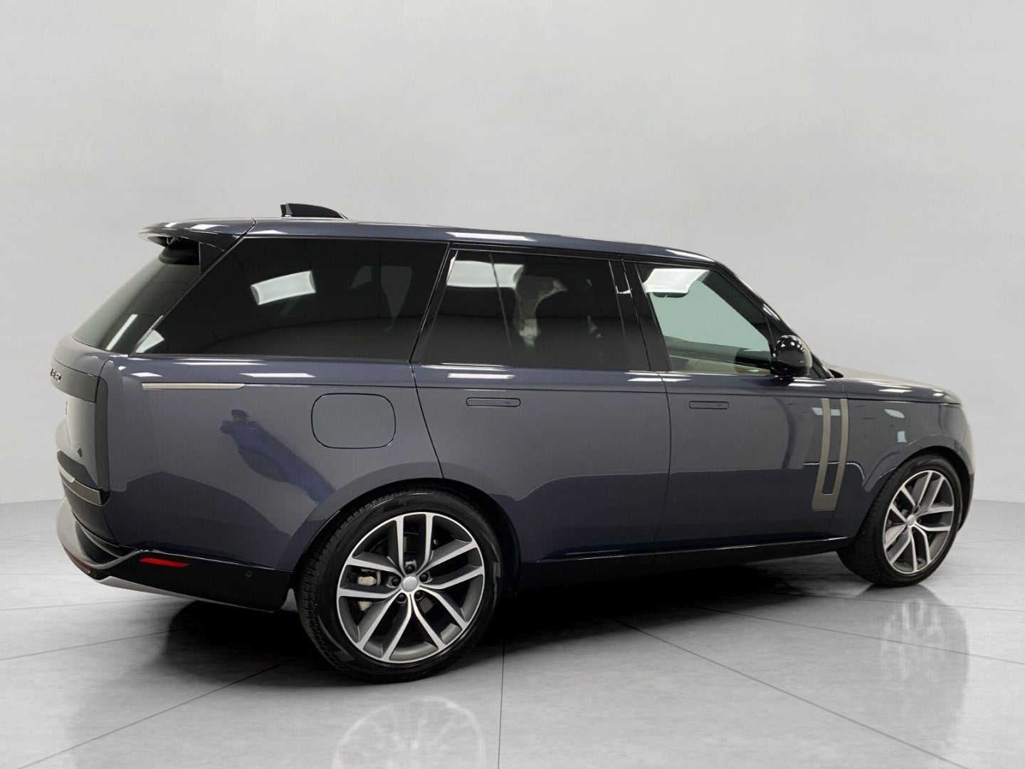 2025 Land Rover Range Rover P400 SE SWB
