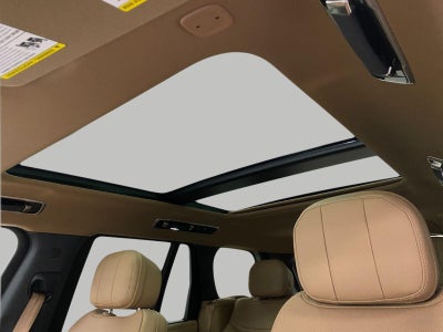 2025 Land Rover Range Rover P400 SE SWB