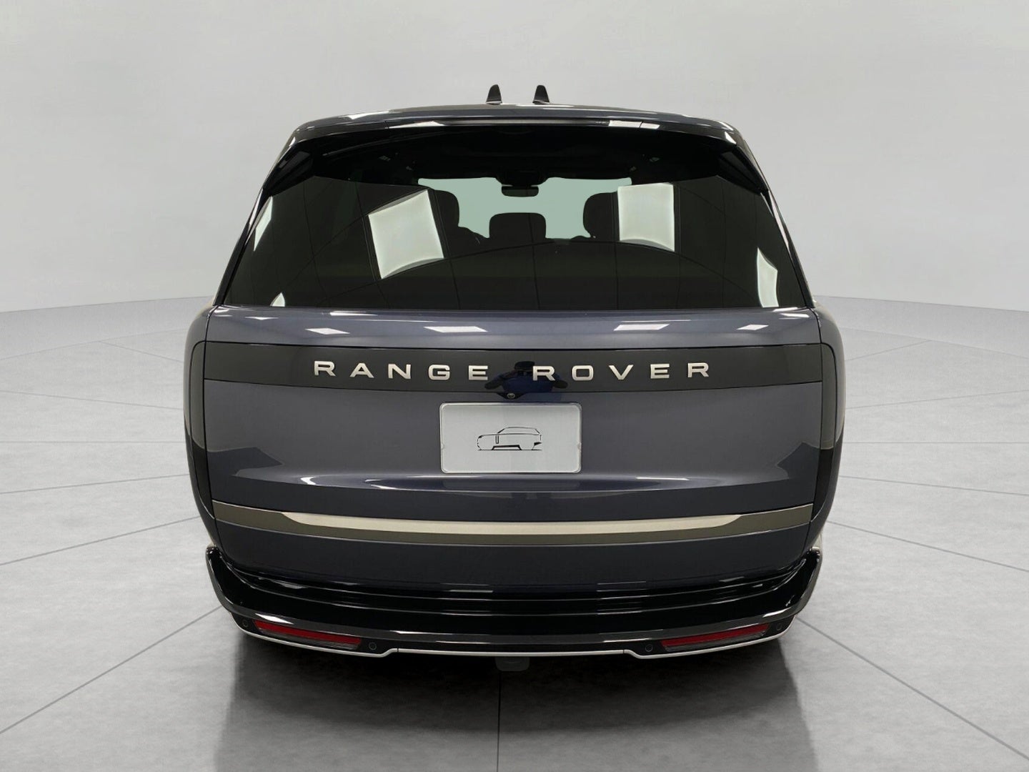 2025 Land Rover Range Rover P400 SE SWB