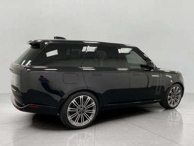 2025 Land Rover Range Rover P400 SE SWB