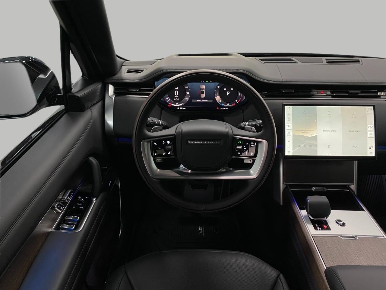 2025 Land Rover Range Rover P400 SE SWB