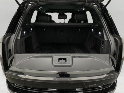 2025 Land Rover Range Rover P400 SE SWB
