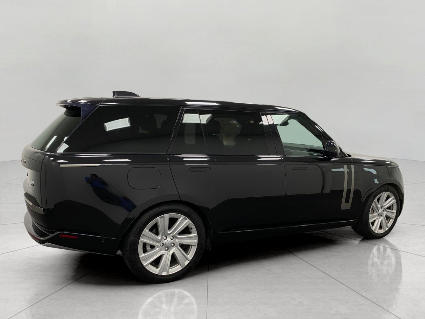 2022 Land Rover Range Rover P400 SE LWB 7 Seat