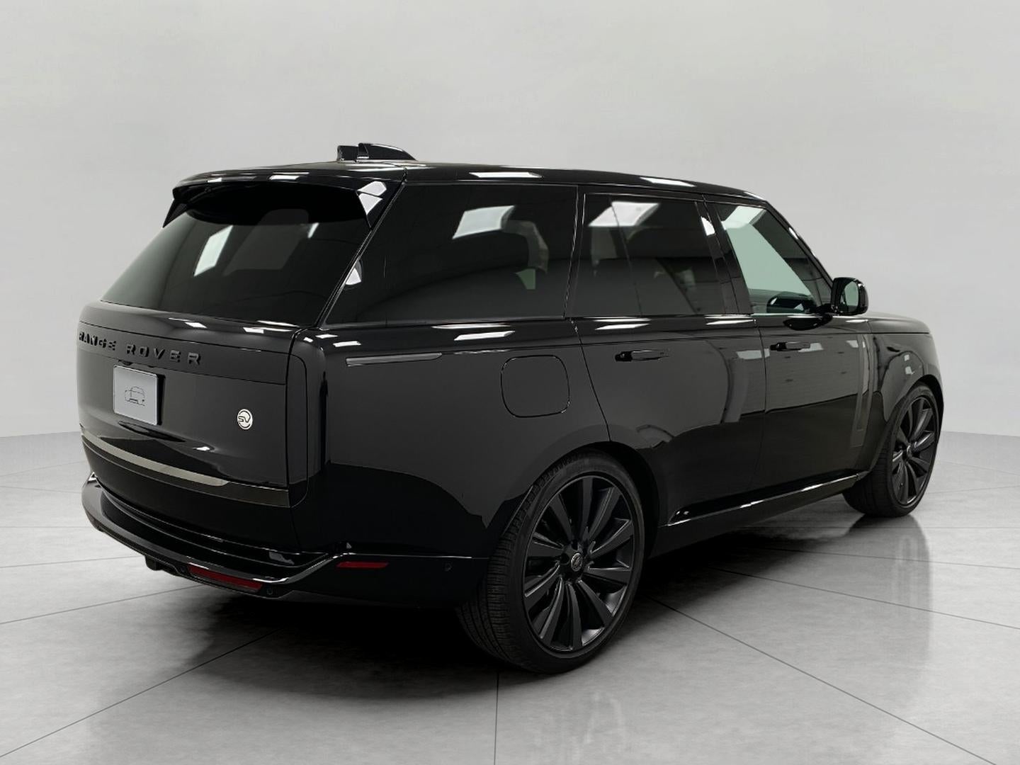 2024 Land Rover Range Rover P615 SV SWB