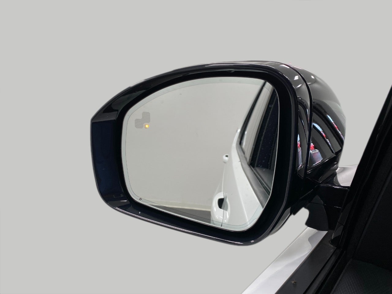 2025 Land Rover Discovery P360 Dynamic SE