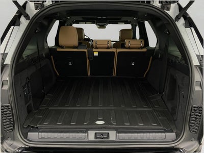 2025 Land Rover Discovery P360 Dynamic SE