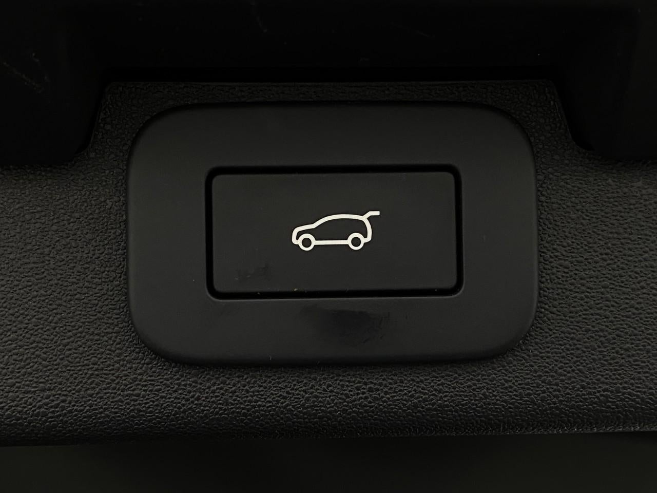 2025 Land Rover Discovery P360 Dynamic SE