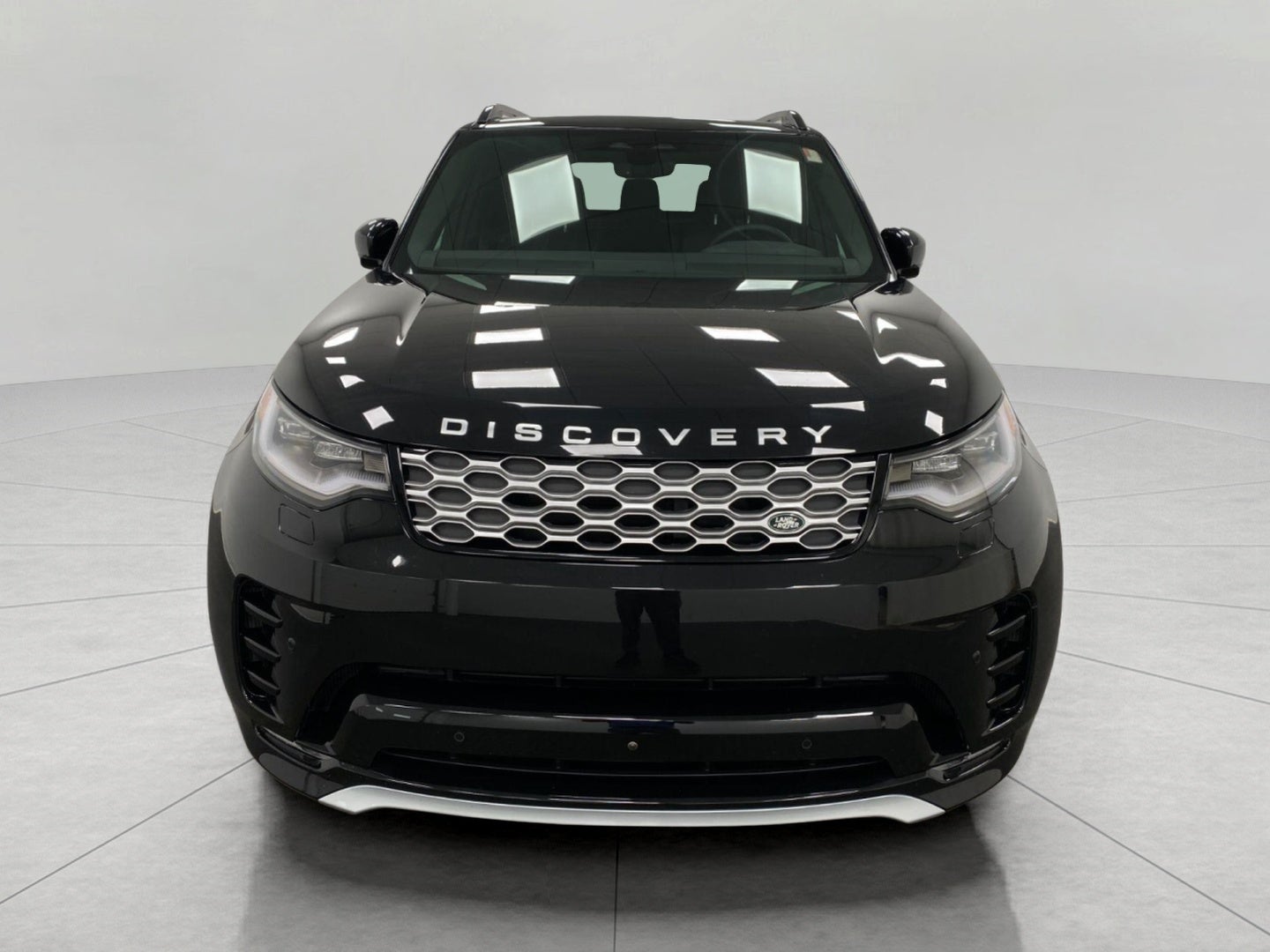 2026 Land Rover Discovery Tempest Edition AWD