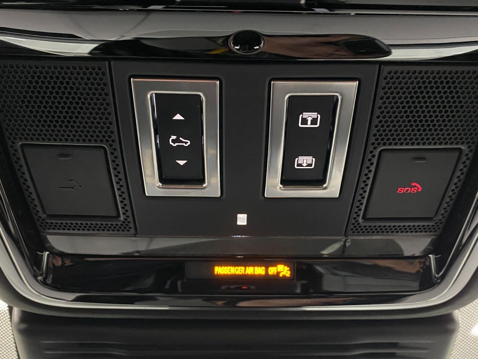 2026 Land Rover Range Rover Velar P250 Dynamic SE