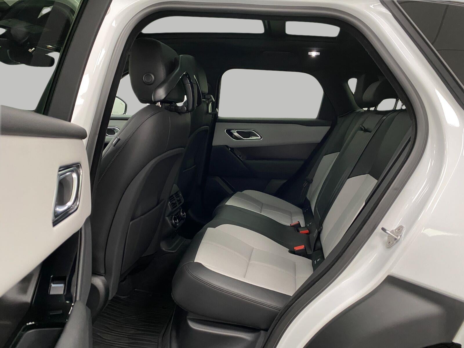 2026 Land Rover Range Rover Velar P250 Dynamic SE