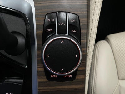 2019 BMW 5 Series M550i xDrive Sedan