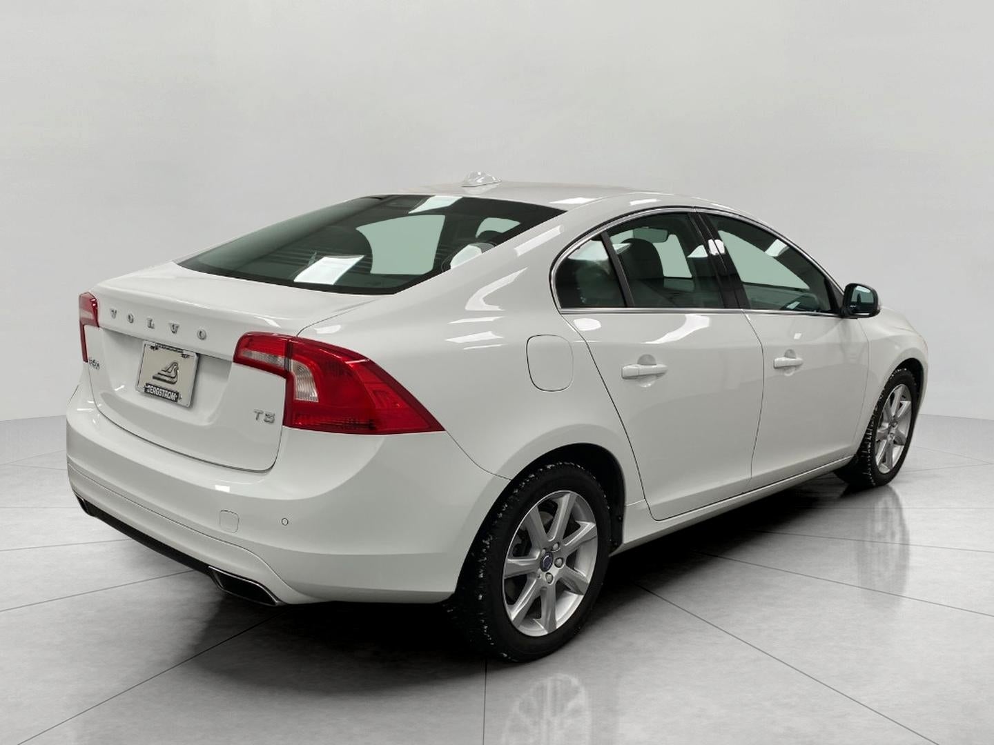 2016 Volvo S60 4dr Sdn T5 Drive-E Premier FWD