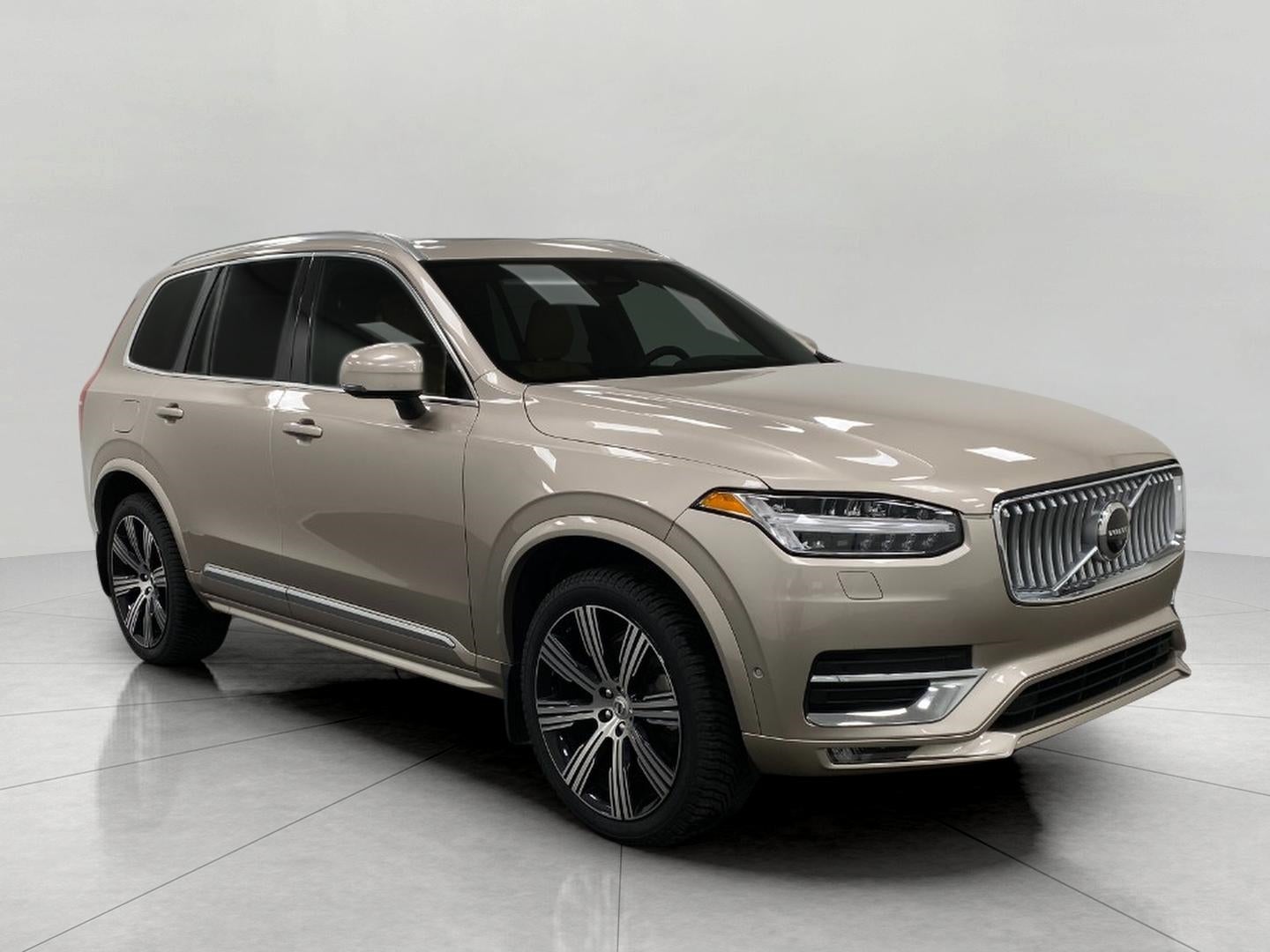 2023 Volvo XC90 B6 AWD Ultimate 7P