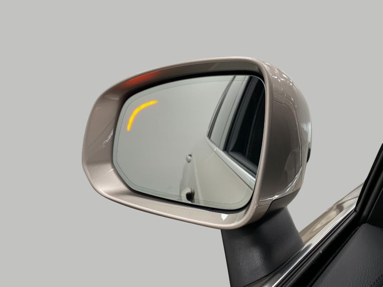 2023 Volvo XC90 B6 AWD Ultimate 7P