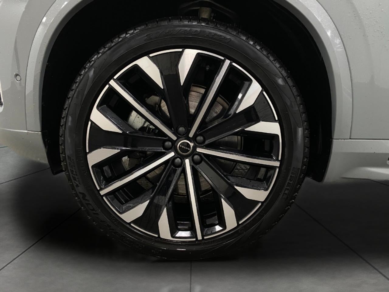 2026 Volvo XC90 B6 AWD Plus 7-Seater