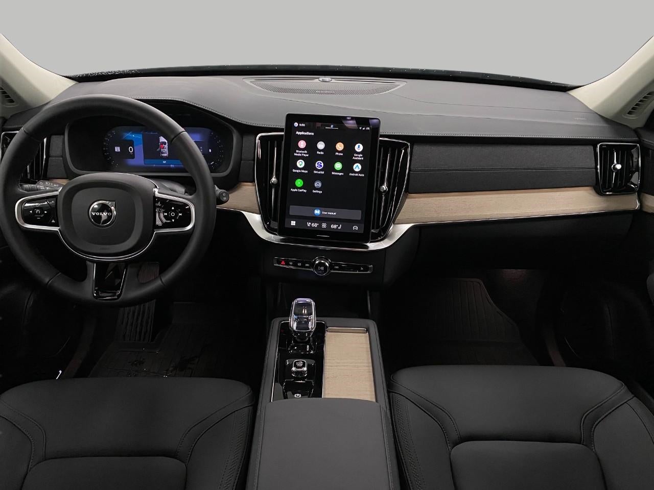 2026 Volvo XC90 B6 AWD Plus 7-Seater