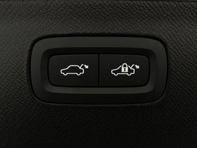 2026 Volvo XC90 B6 AWD Ultra Dark Theme 7-Seater